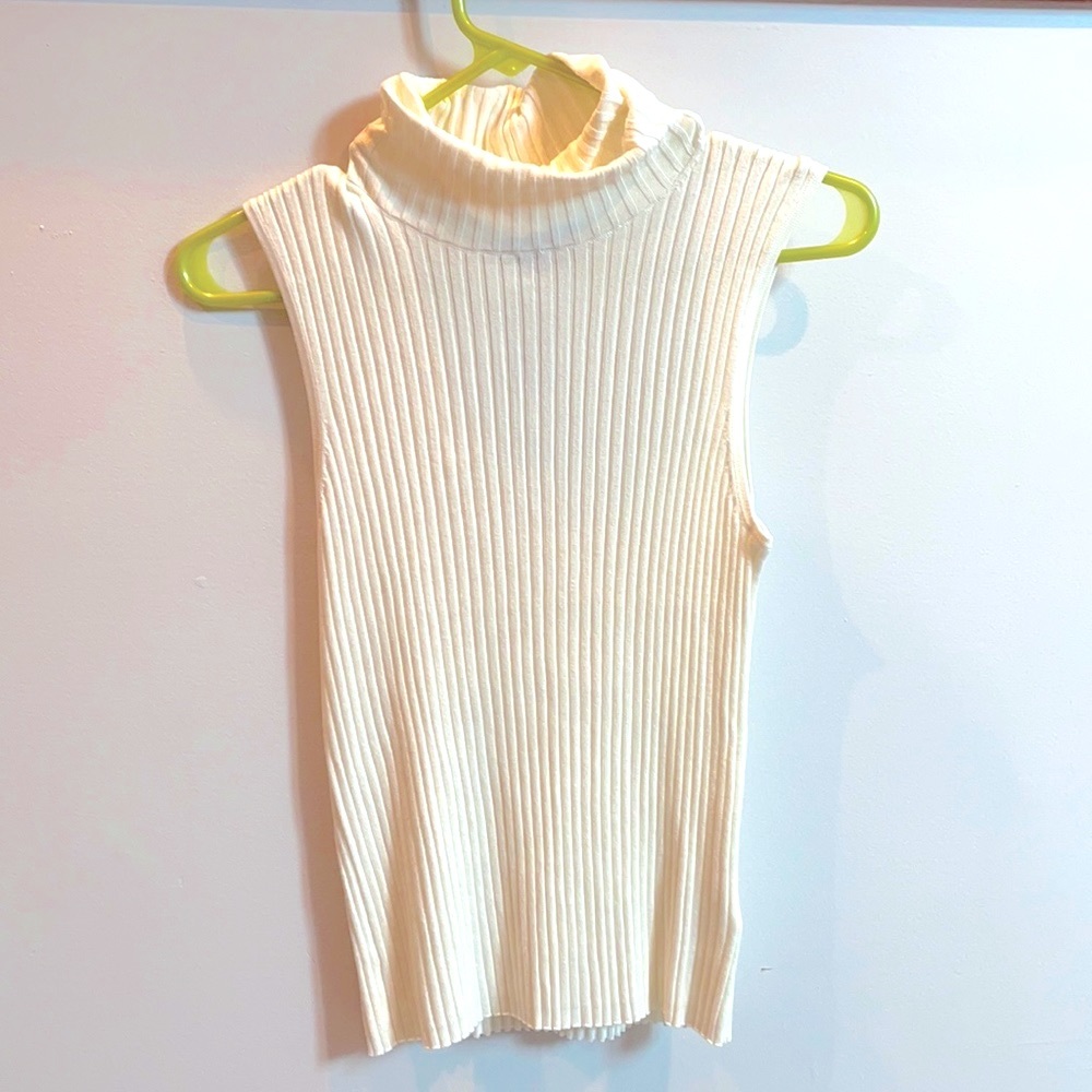 White Ribbed turtle neck tank top petite medium
